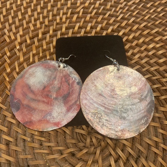 🌻2 for $15🌻 Rose Dangle Earrings - Picture 4 of 4